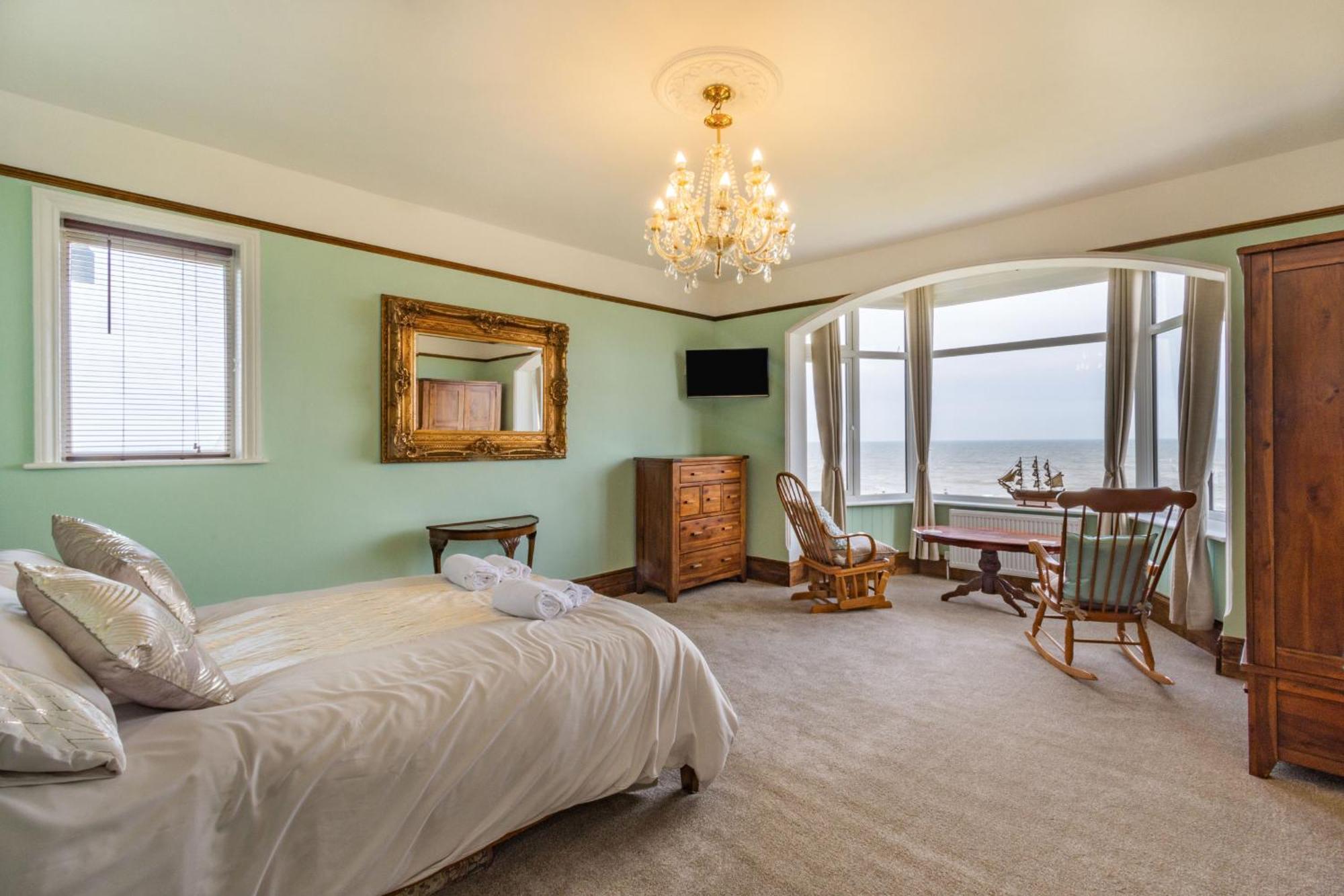 Beachside Apartment